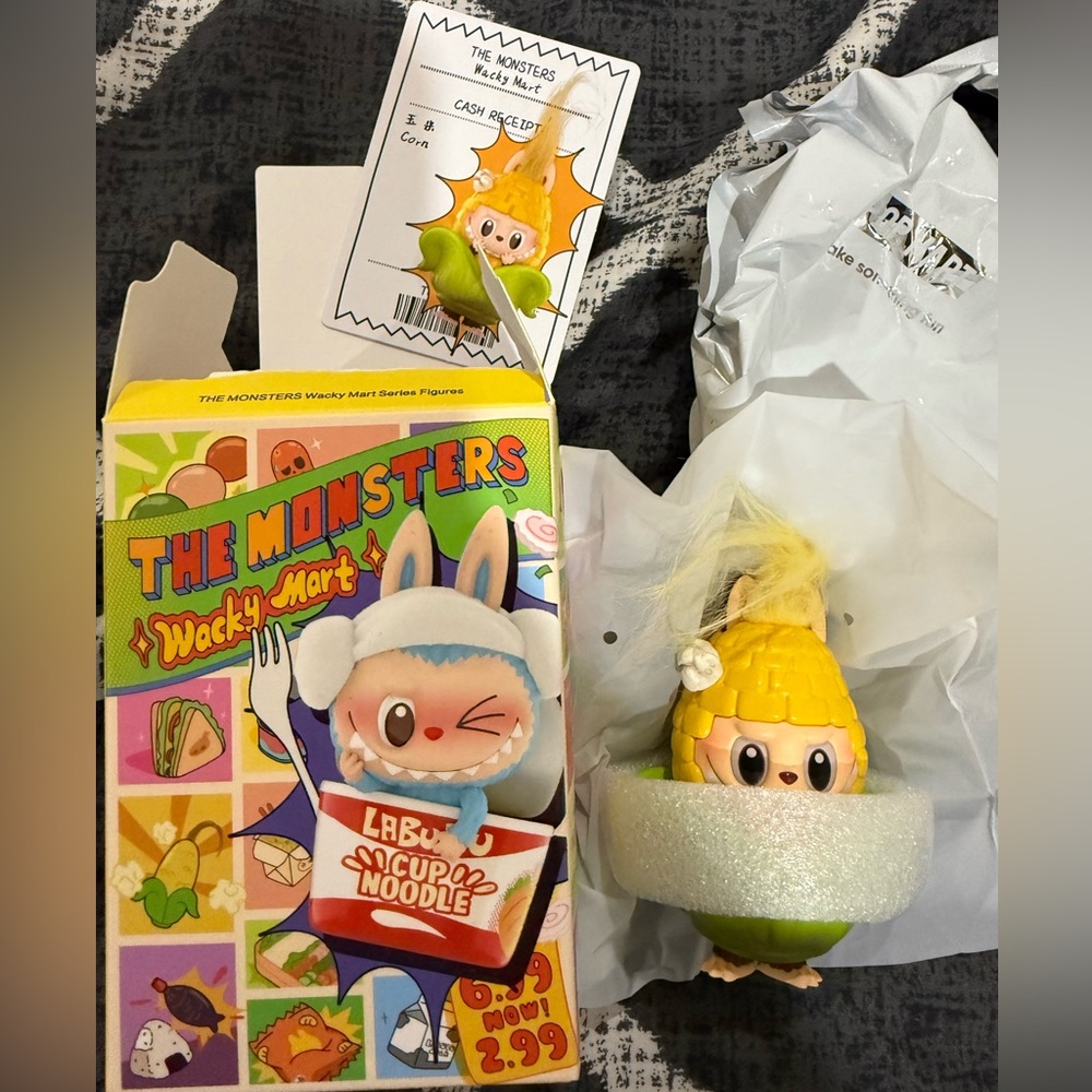 Wacky Mart Figure - Yellow and Green